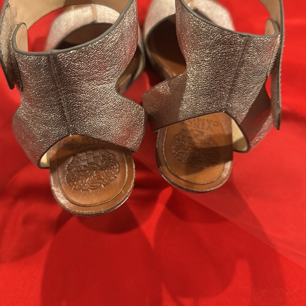 Heels - Picture 3 of 5